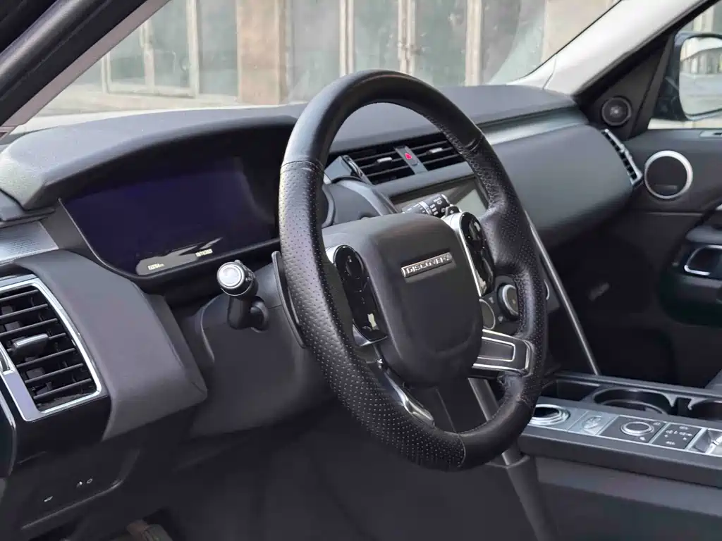 Land Rover Discovery 2020 3.0 SC V6 30