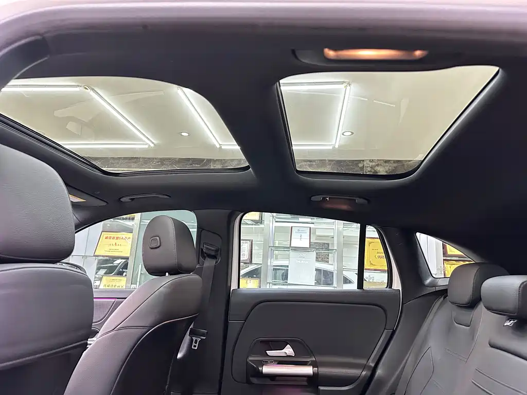 Mercedes-Benz GLA — миниатюра 8