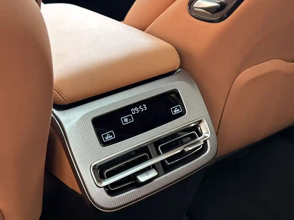 BYD Han L — миниатюра 11