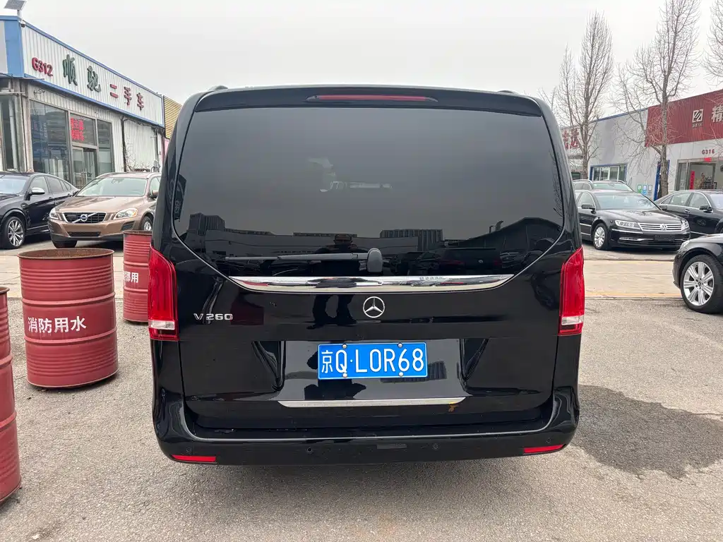 MERCEDES-BENZ V CLASS