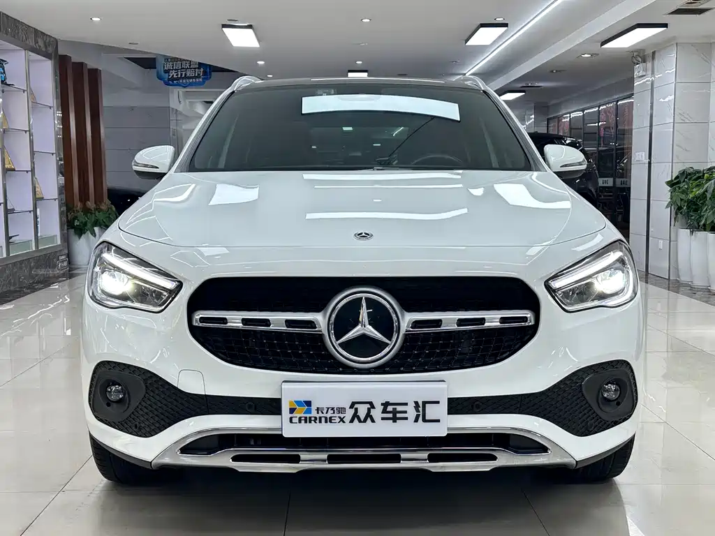 Mercedes-Benz GLA — миниатюра 2