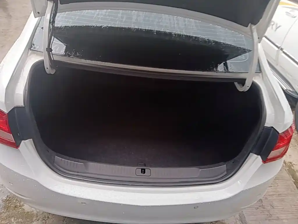 Buick Excelle — миниатюра 19