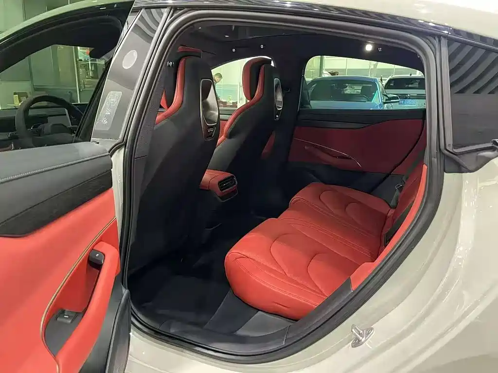 XIAOMI CAR XIAOMI SU7