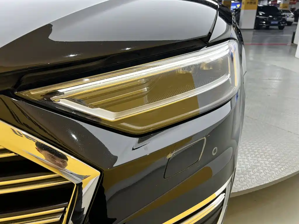 Audi A8 — миниатюра 8