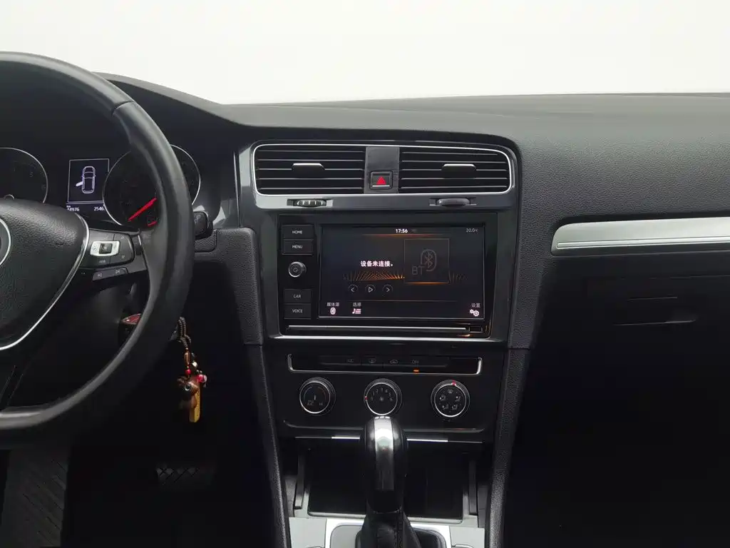 Volkswagen Golf — миниатюра 12