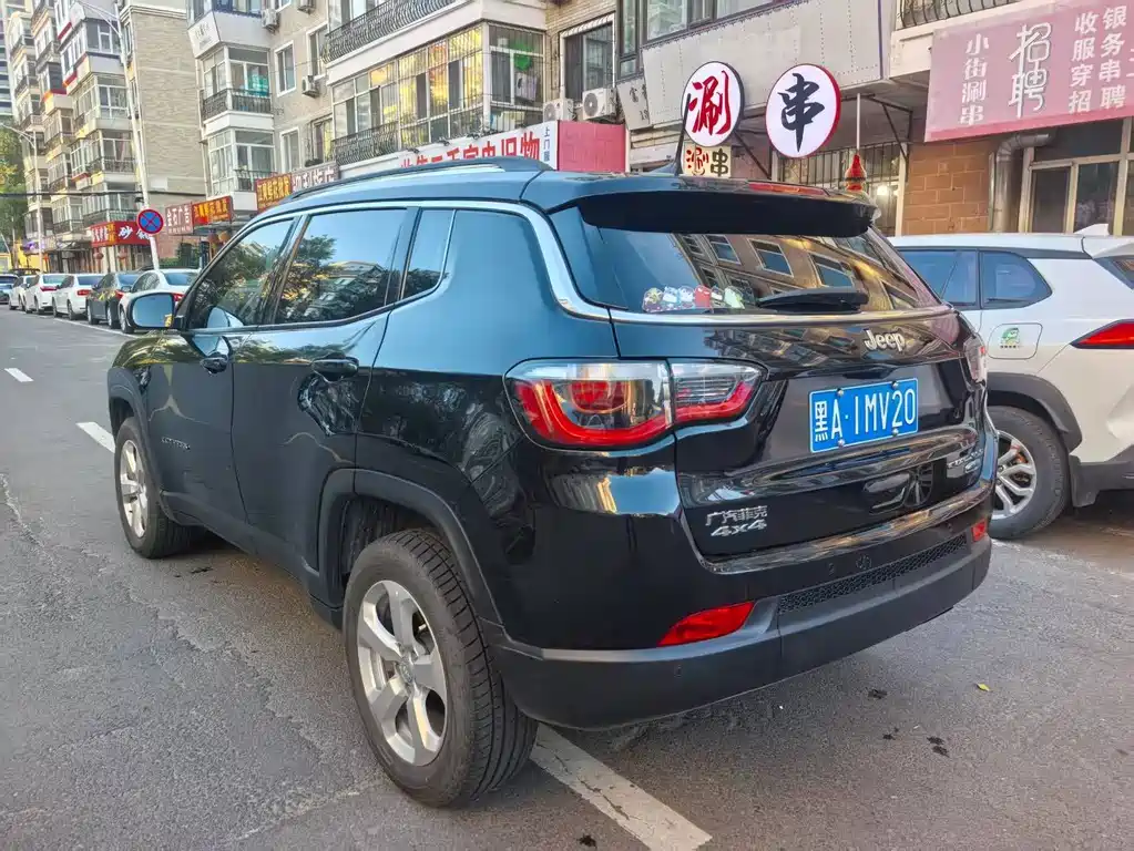 Jeep Compass — миниатюра 6