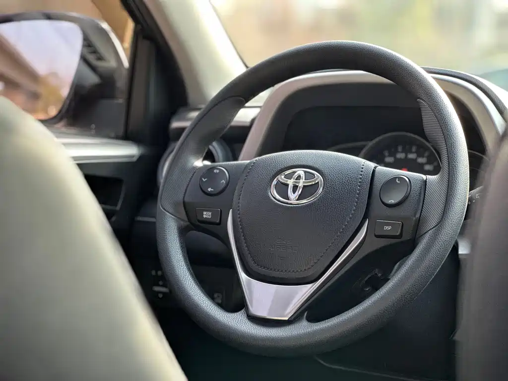 TOYOTA RAV4 RONGFANG