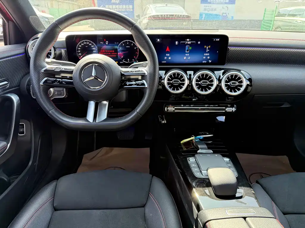 MERCEDES-BENZ A CLASS