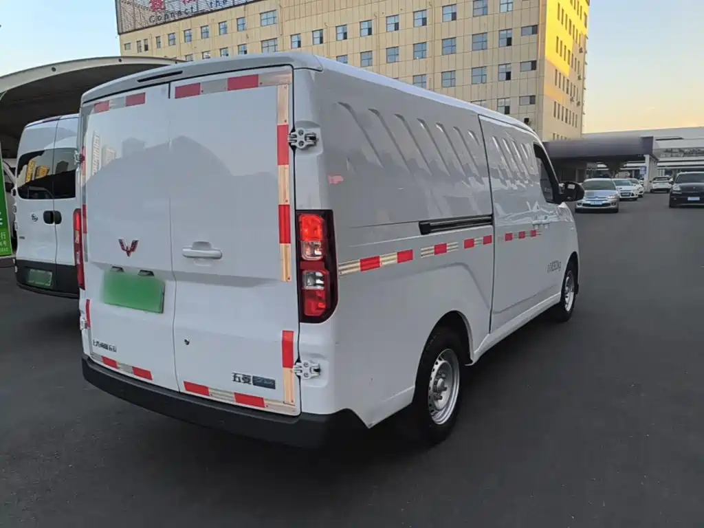 Wuling Yangguang — миниатюра 7