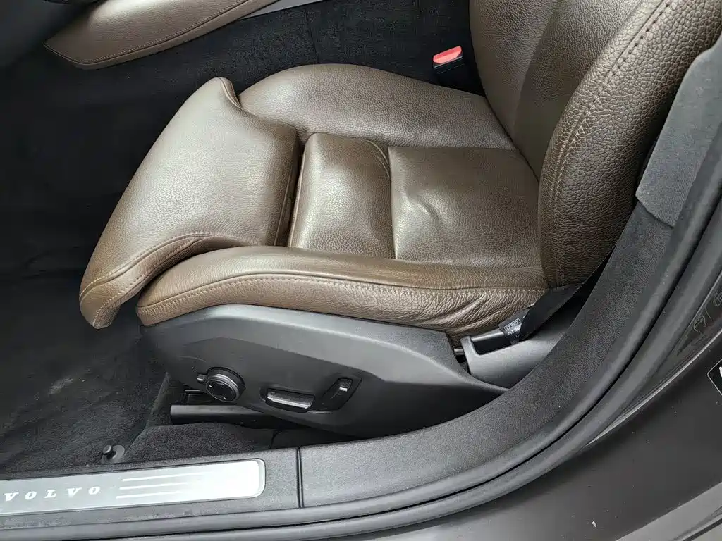 Volvo S90 — миниатюра 20