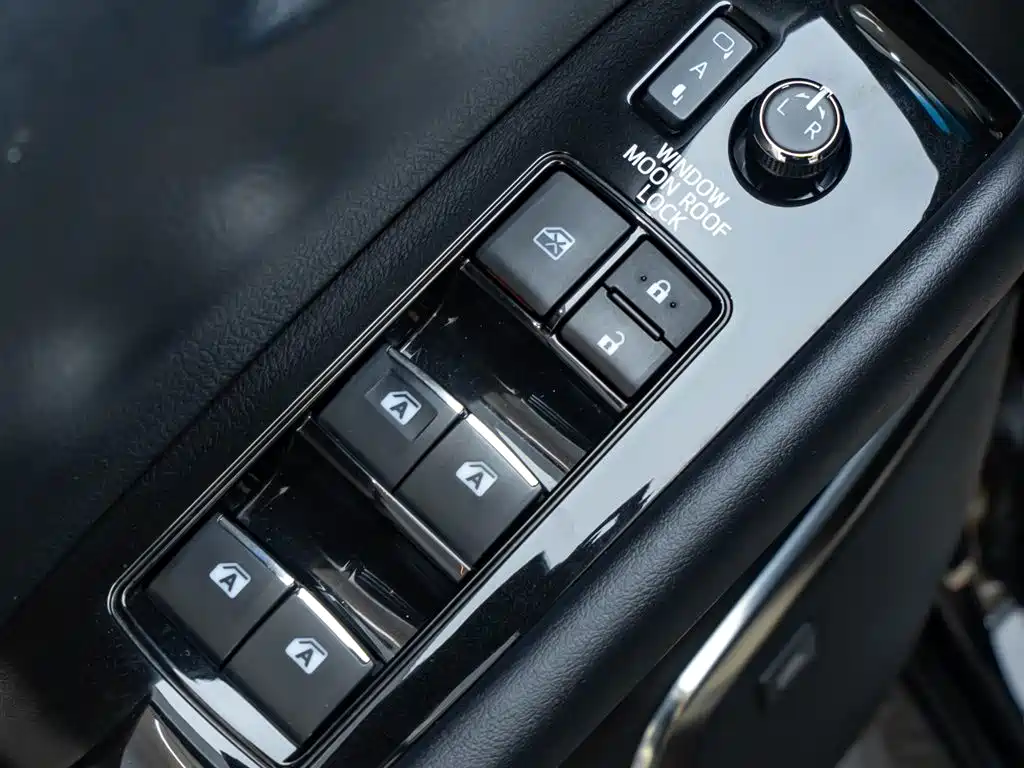 Toyota Vellfire — фотографии объявления, Фото 21