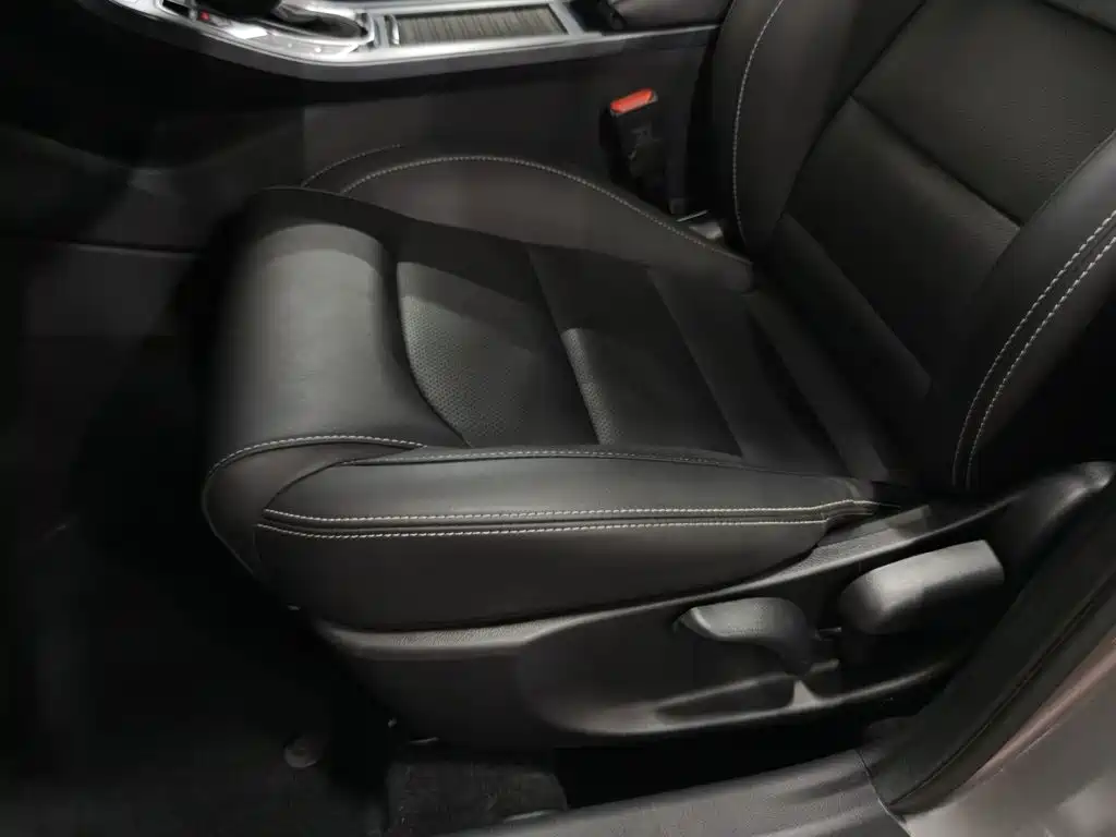 Geely Emgrand — миниатюра 20