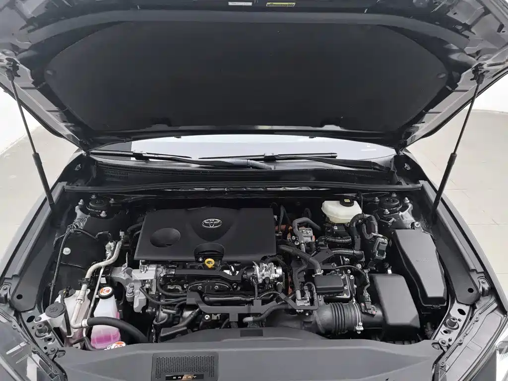 Toyota Camry — миниатюра 6