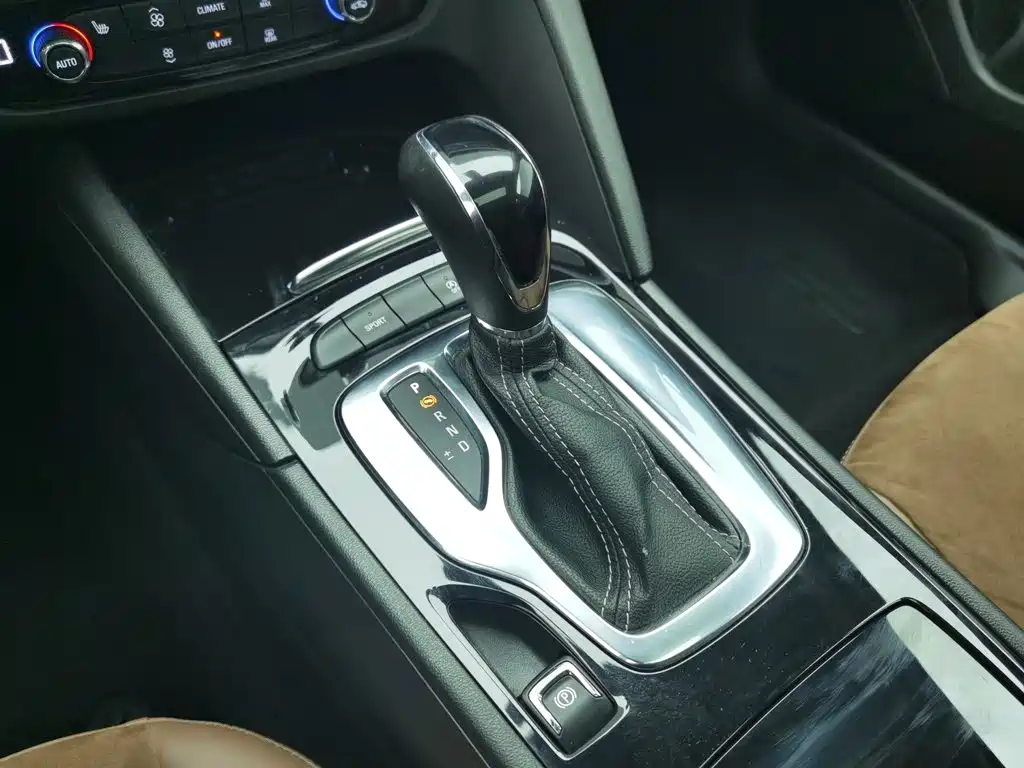 Buick Regal — миниатюра 13