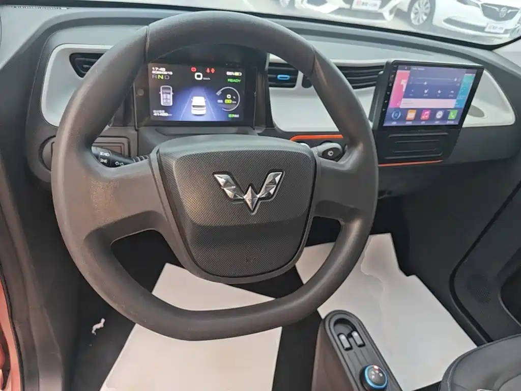 Wuling MINIEV — миниатюра 11