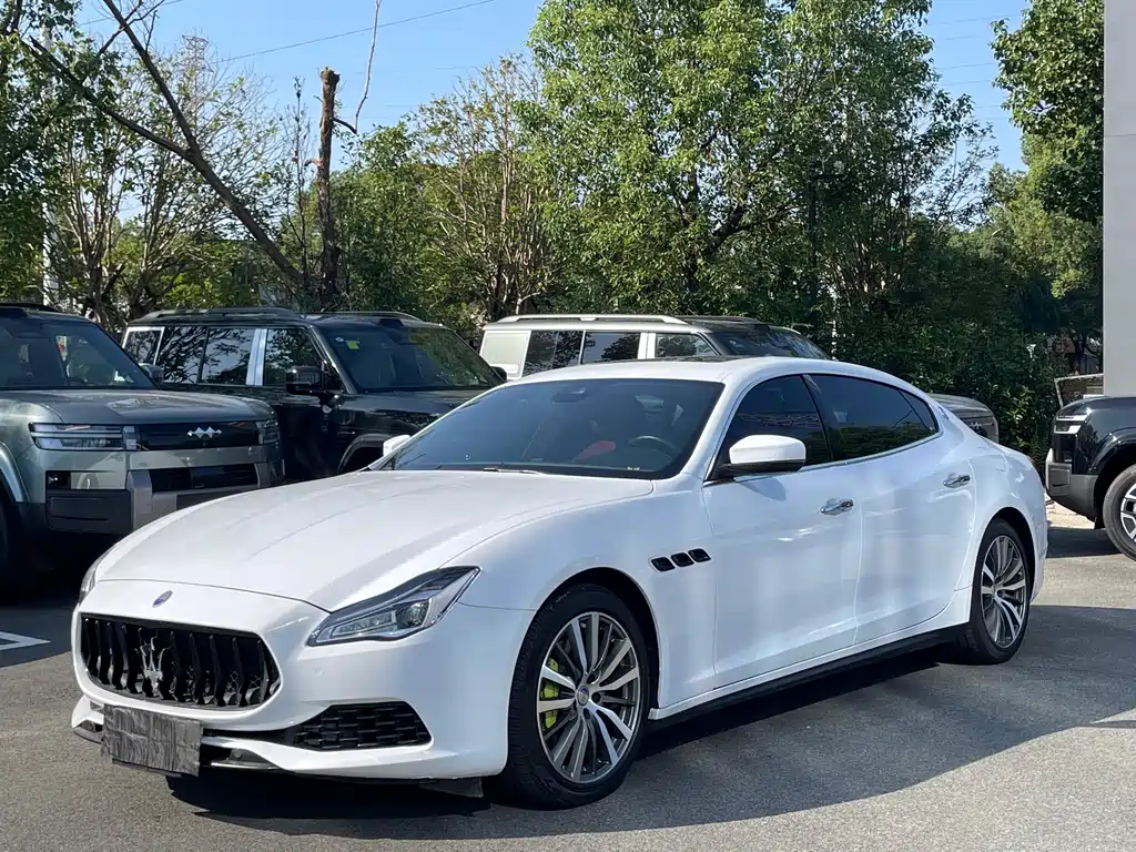 Maserati Quattroporte