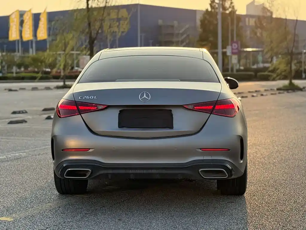 Mercedes-Benz C-Class — миниатюра 6