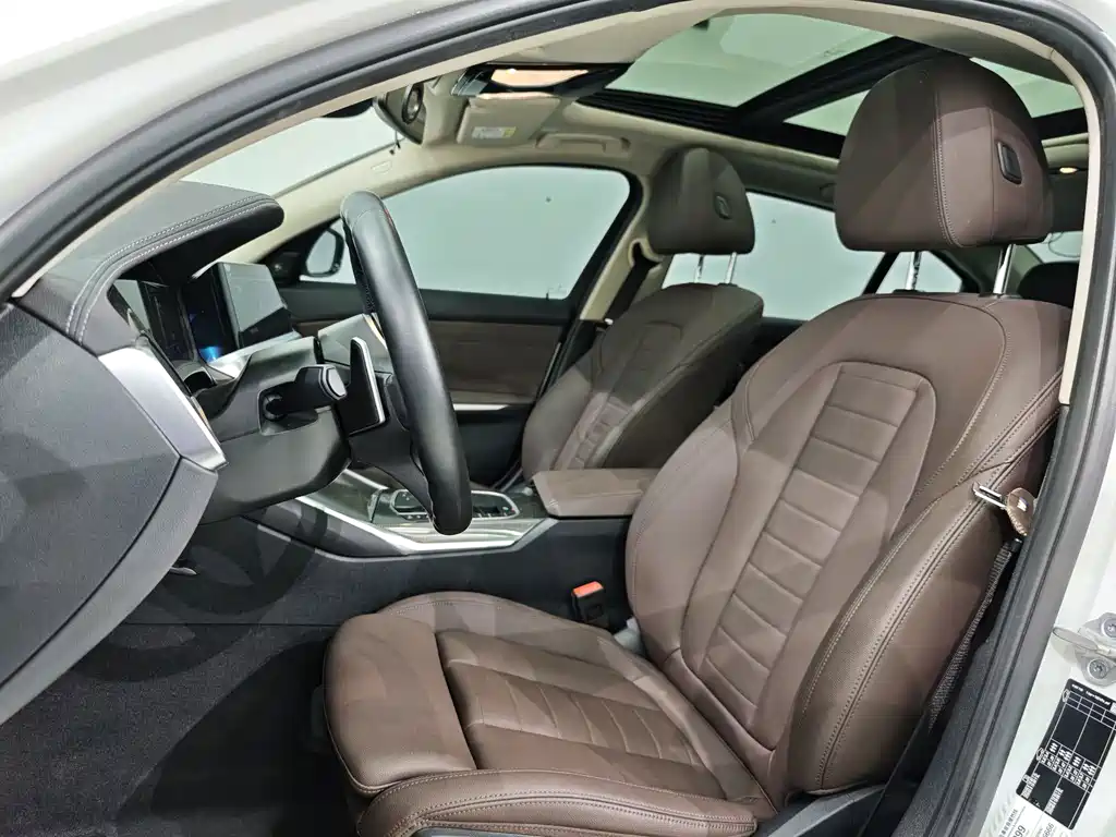 BMW 3 Series — миниатюра 18