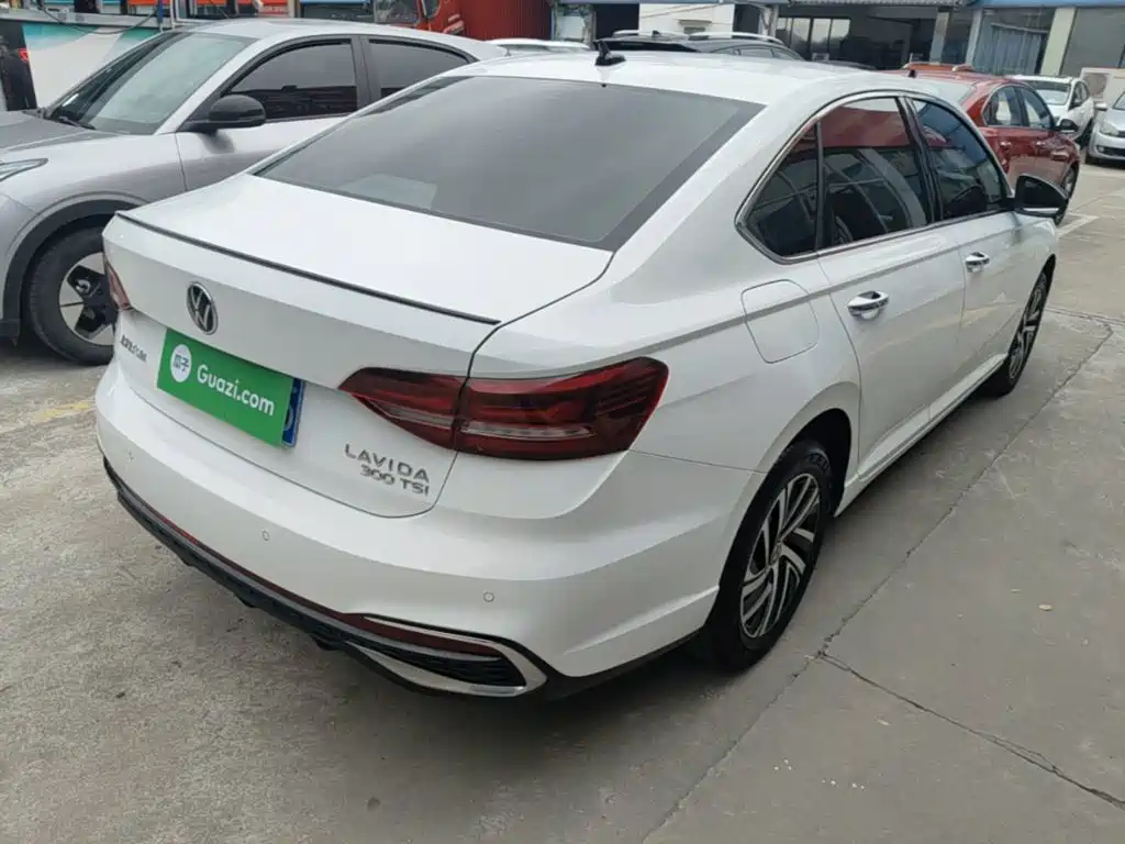 Volkswagen Lavida — миниатюра 7