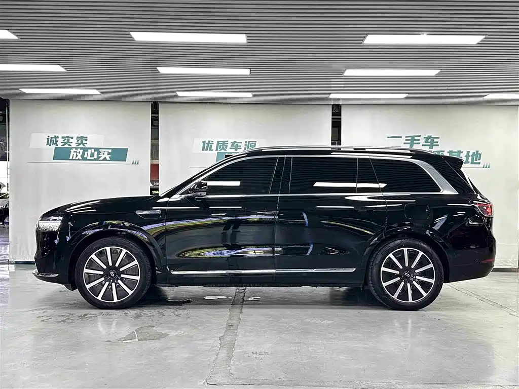 AITO ASK THE WORLD M9