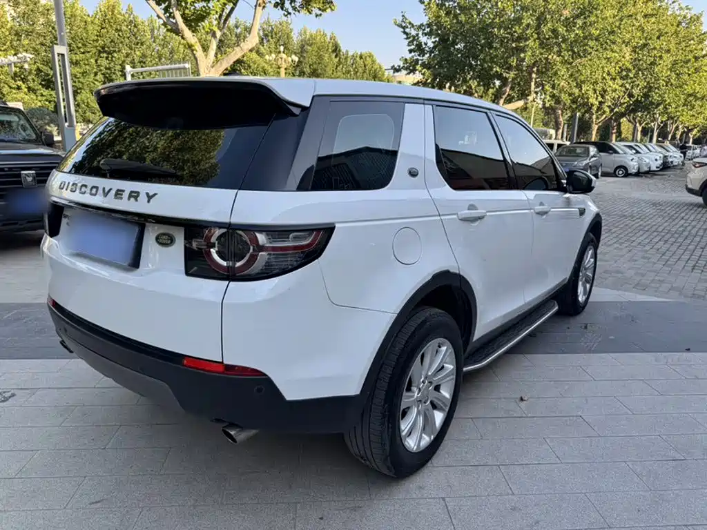 Land Rover Discovery Sport — миниатюра 13