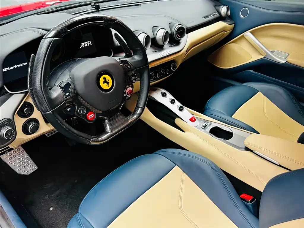 Ferrari F12berlinetta 2013 6.3L