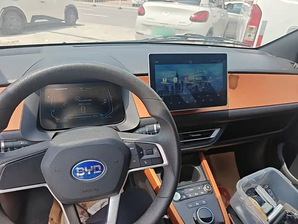 BYD e1 — миниатюра 10