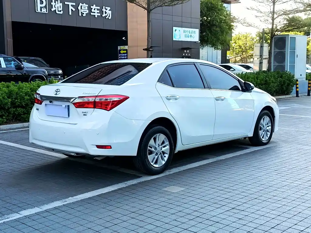 Toyota Corolla — миниатюра 4