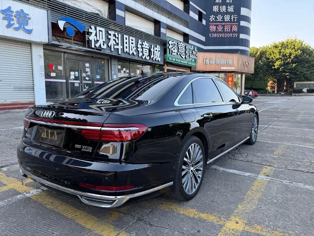 Audi A8 — миниатюра 9