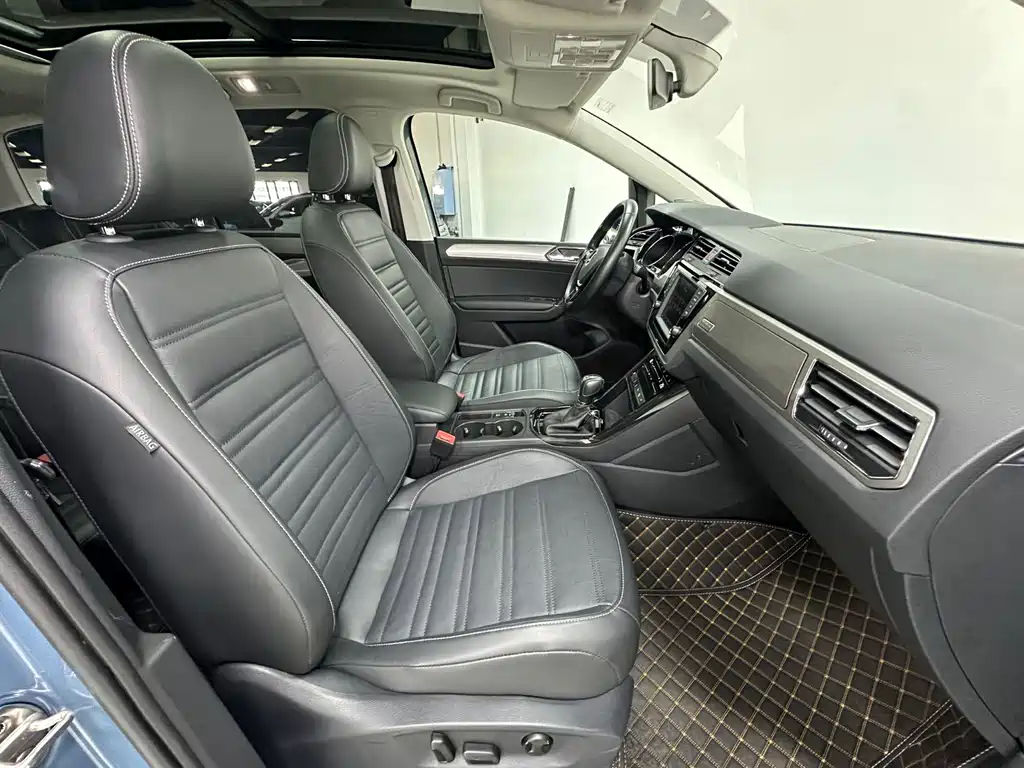 Volkswagen Touran — миниатюра 17