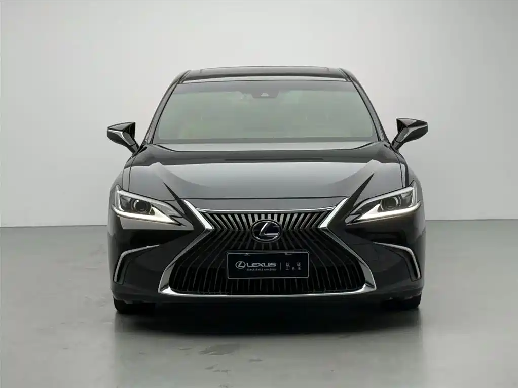 LEXUS  ES