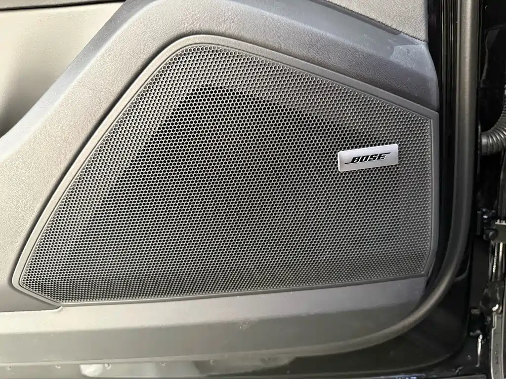 Porsche Cayenne — миниатюра 7