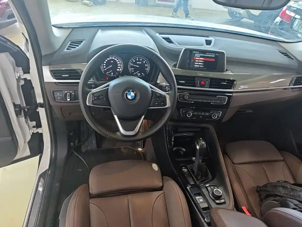 BMW X1 — миниатюра 11