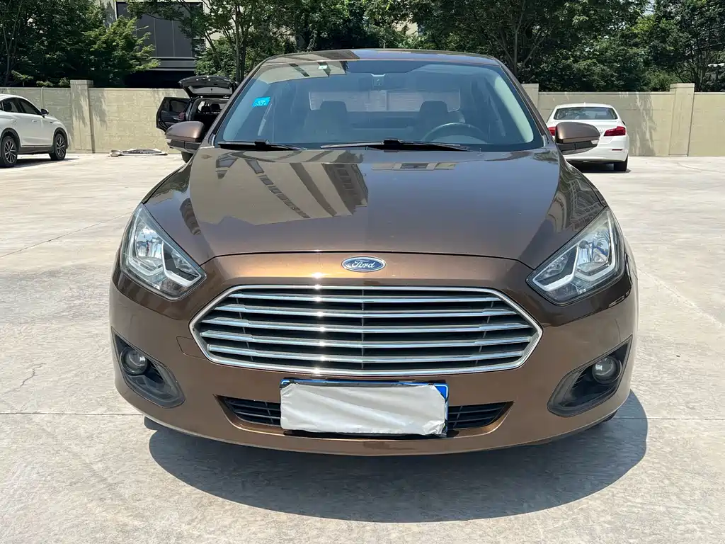 Ford Escort 2017 1.5L AT Comfort