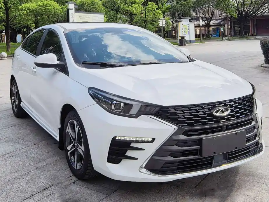 Chery Arrizo 5 PLUS — миниатюра 3