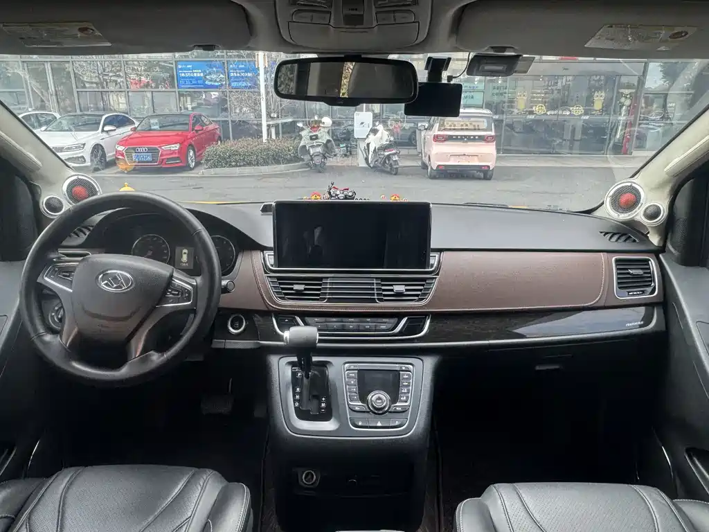 SAIC MAXUS CHASE G10