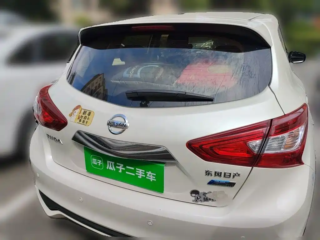 Nissan Tiida — миниатюра 3