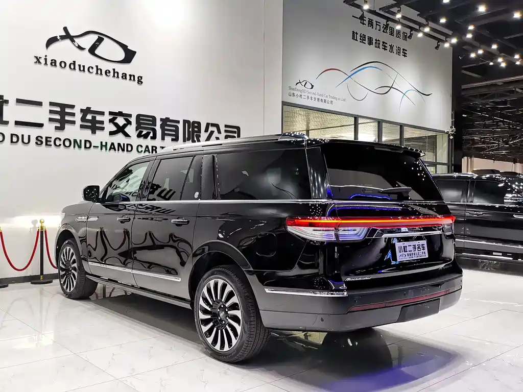 Lincoln Navigator — миниатюра 21