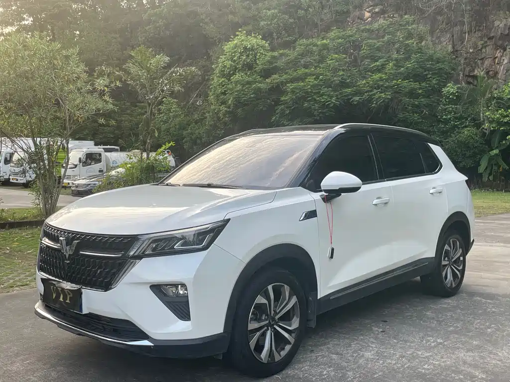 Wuling Starlight S