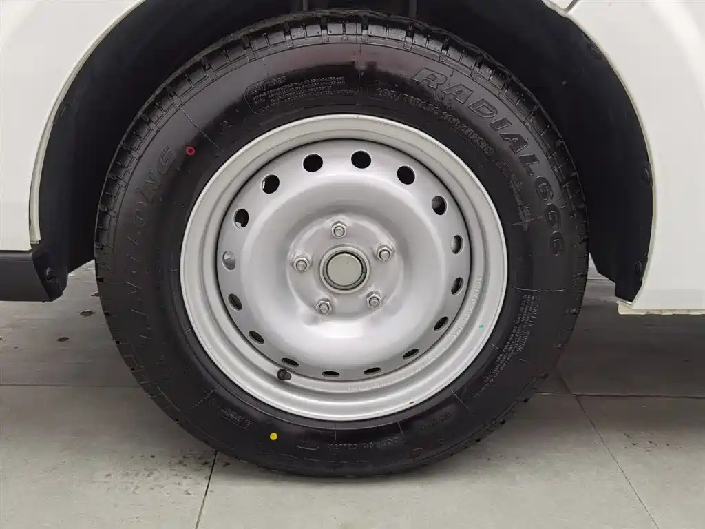 SRM XINYUAN XINYUAN E3