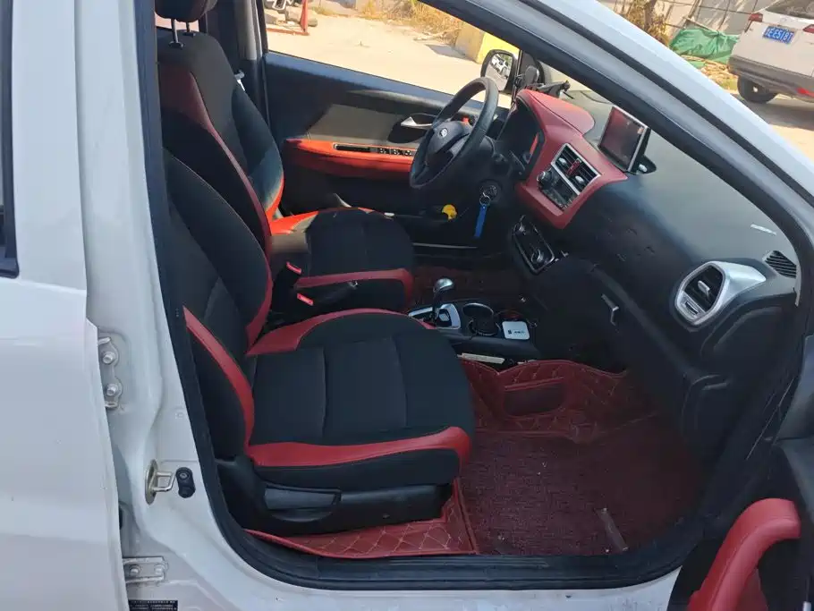 JAC JAC iEV6E — миниатюра 8