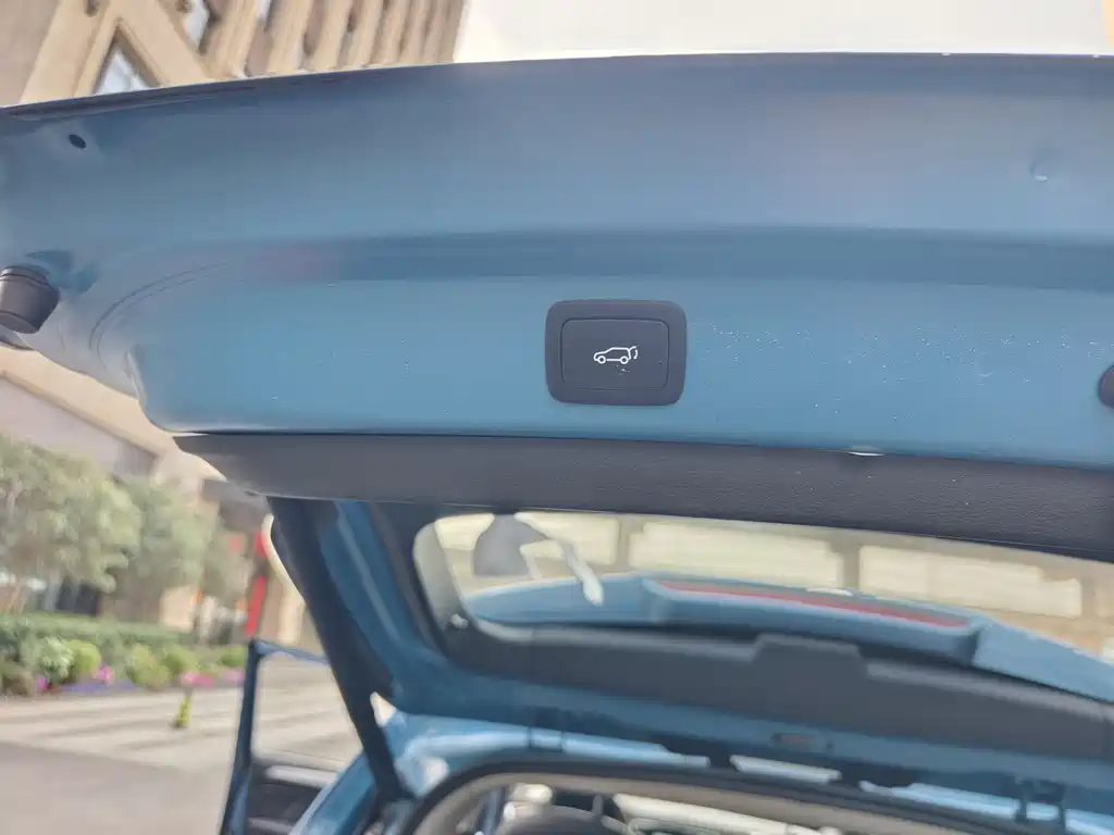 ROEWE RX5 NEW ENERGY