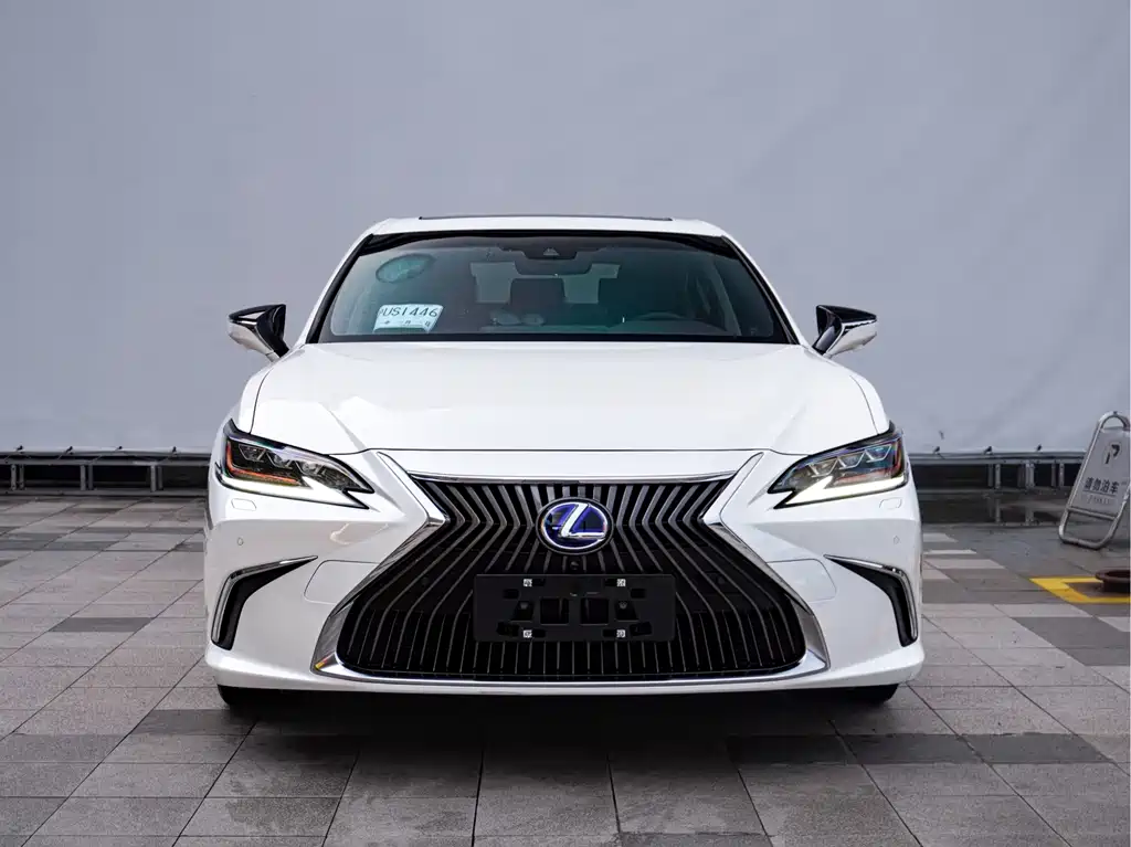 Lexus ES — миниатюра 2