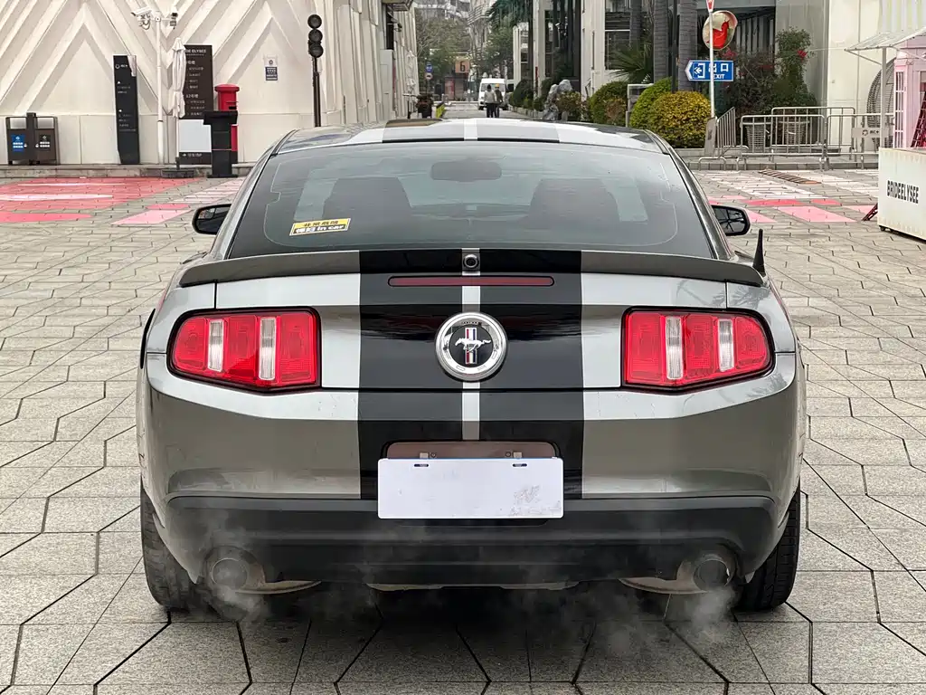 Ford Mustang 2013 3.7L AT