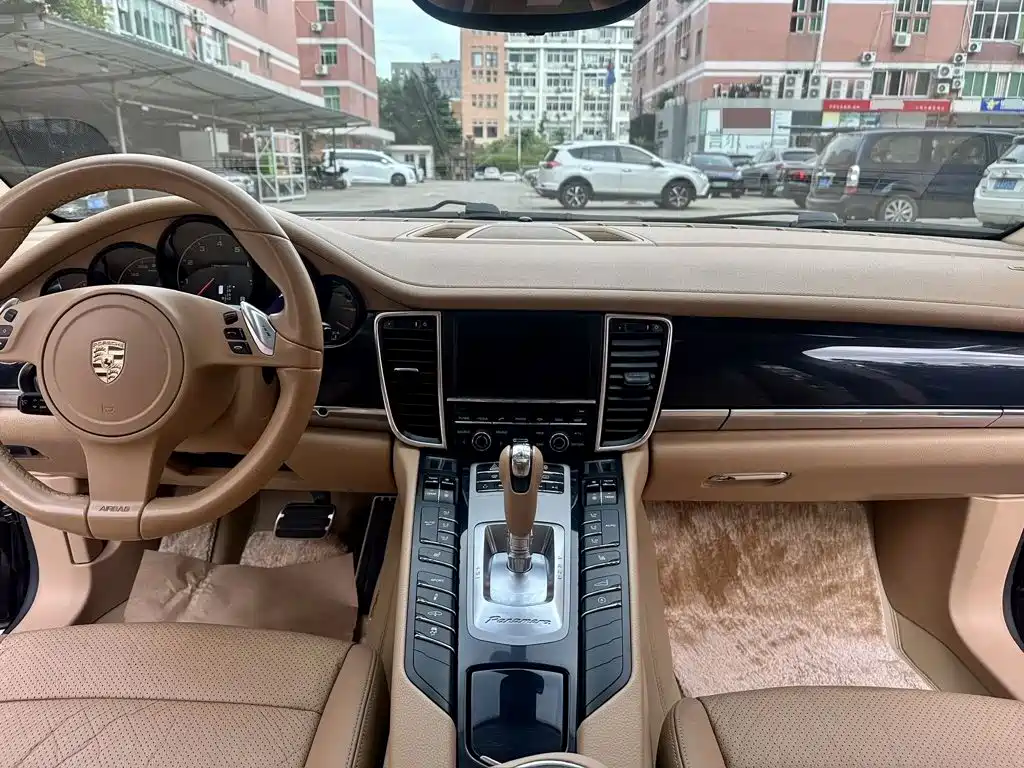 Porsche Panamera — миниатюра 8