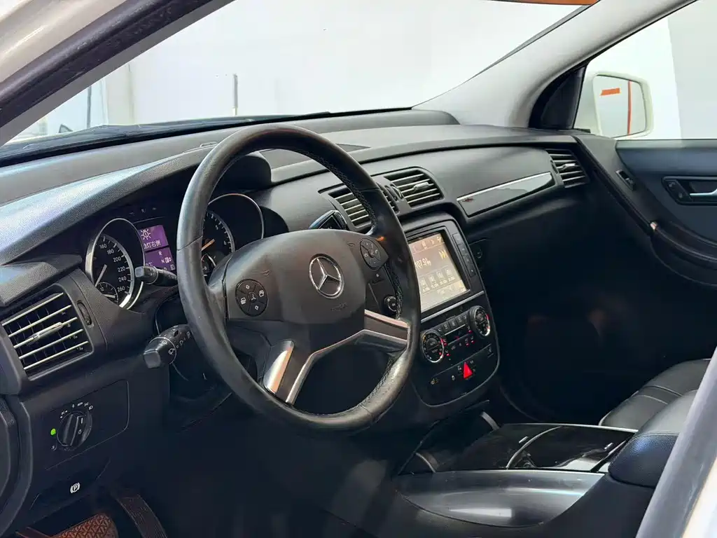 Mercedes-Benz R-Class — миниатюра 9