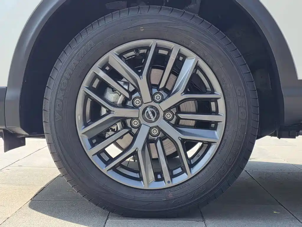 Nissan Qashqai — миниатюра 14