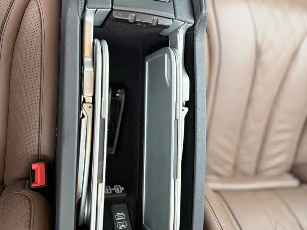 Mercedes-Benz Maybach S-Class S 560 4MATIC, фото 11