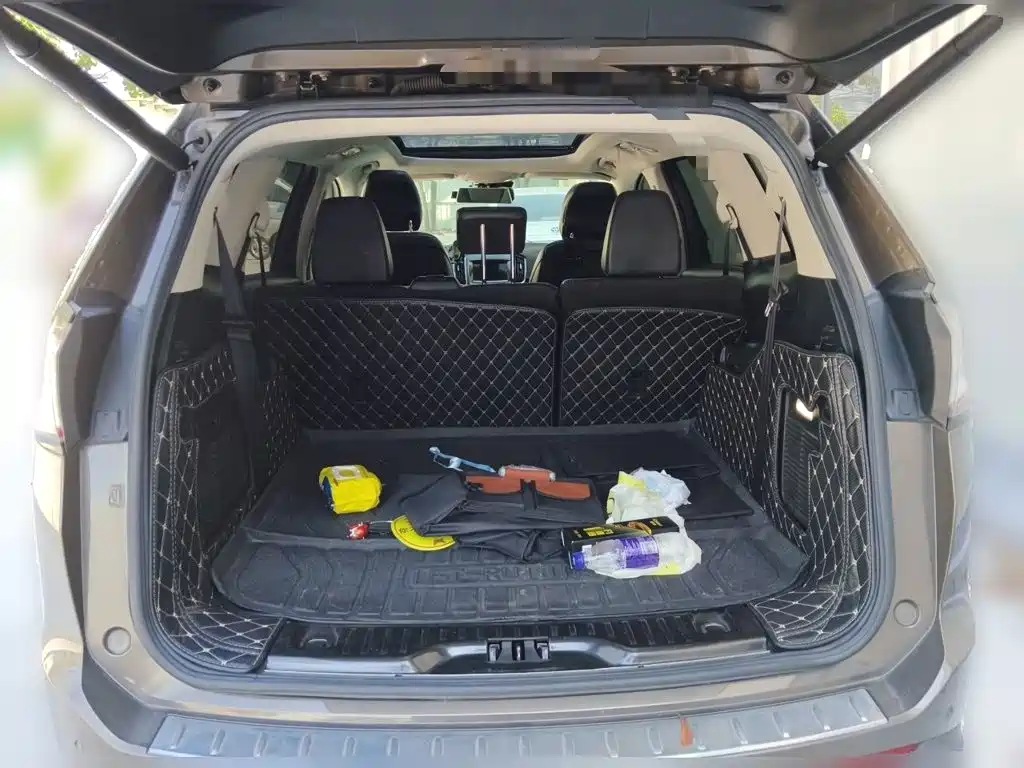 Ford Edge — миниатюра 20