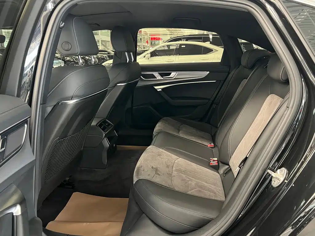 Audi A6L — миниатюра 7